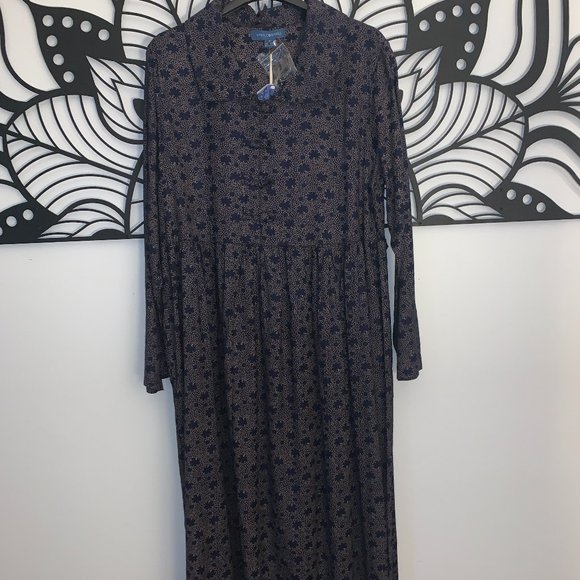 Long Sleeve April Cornell Midi Dress - Picture 2 of 4